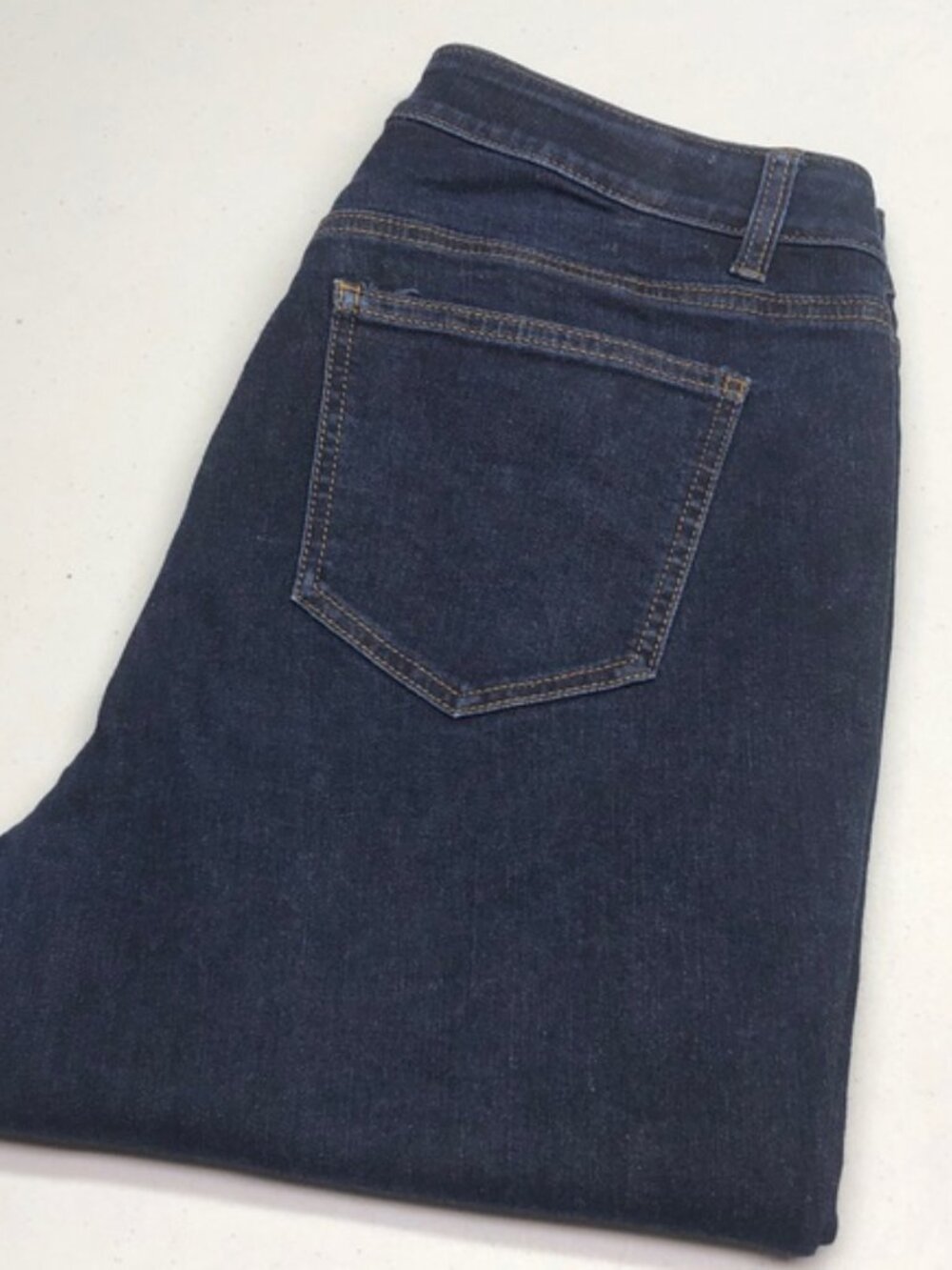 LIKE NEW ANN TAYLOR CROP STRAIGHT JEANS 10/30x25 ⭐️